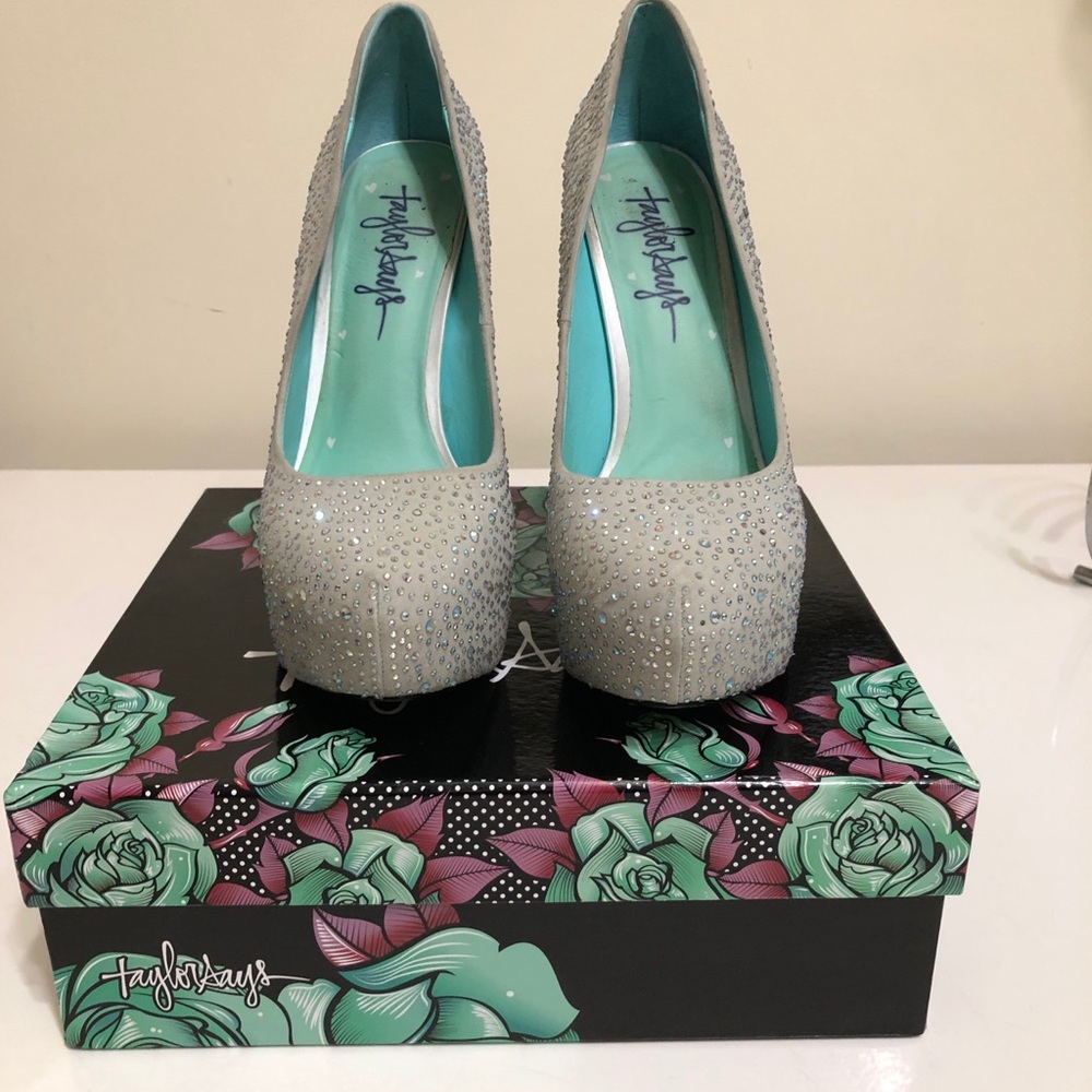 Taylor Says Til Death... silver shiny heels size 9